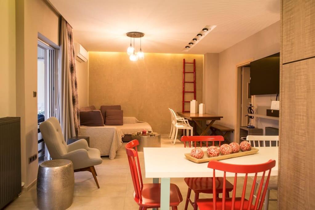 Deluxe Apartment In The Center Kalamata Exterior photo