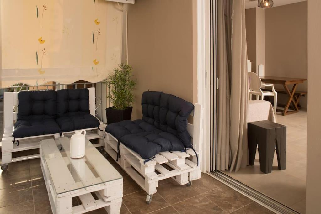 Deluxe Apartment In The Center Kalamata Exterior photo